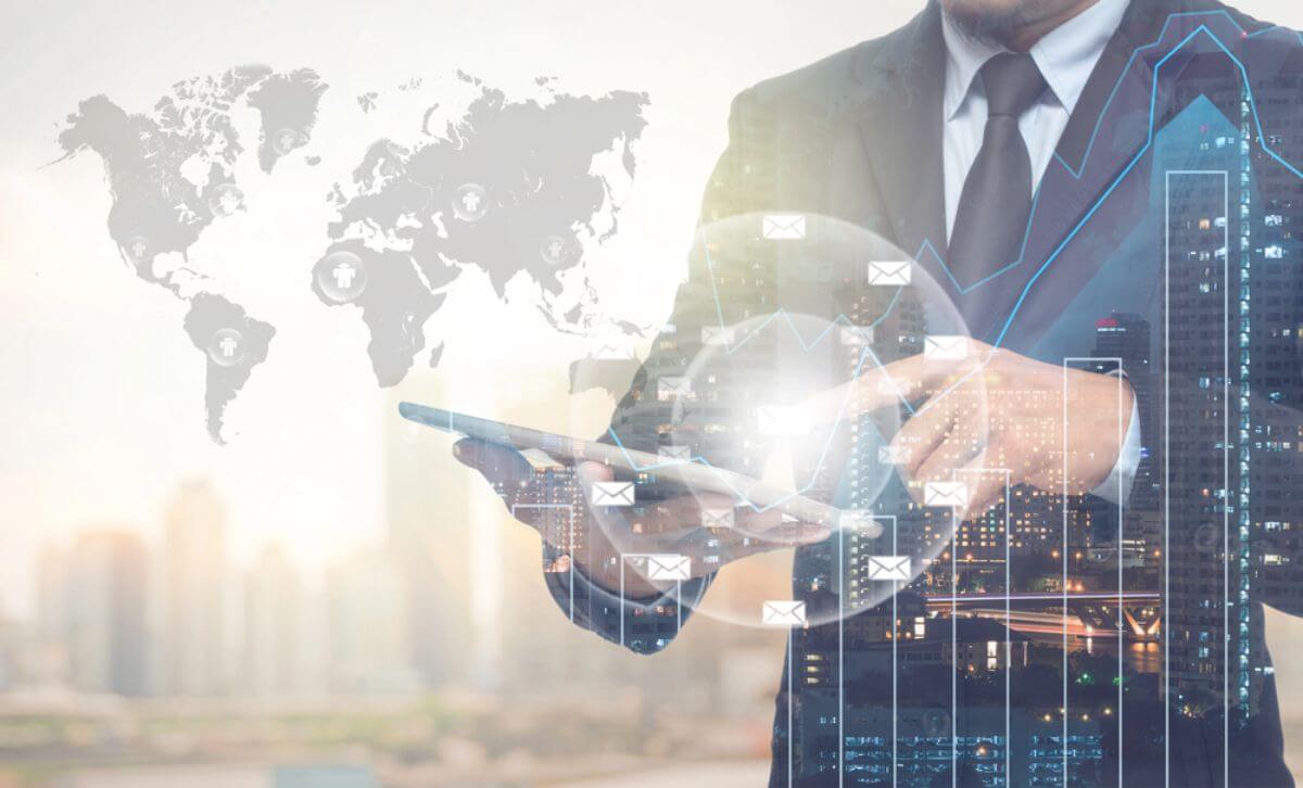Assessing Risk: The Role of Financial Advisors in the Philippines